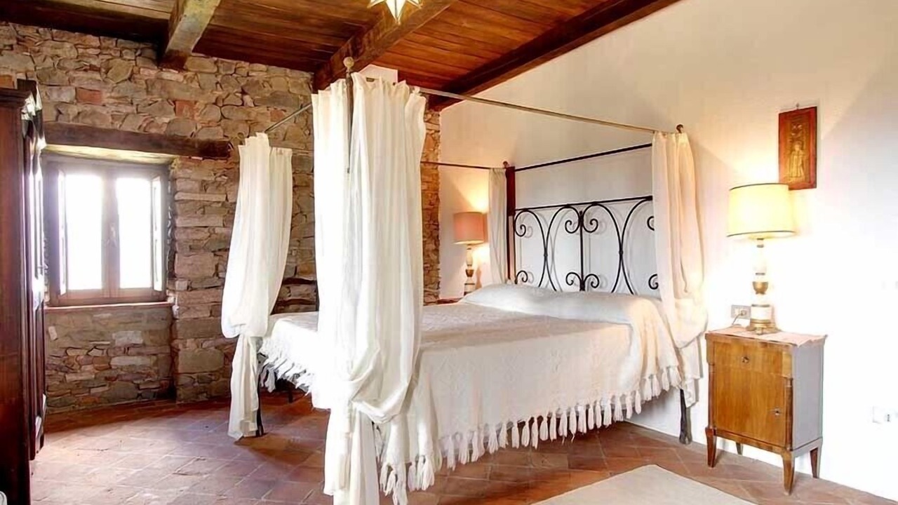 Photo of Bedroom in Villa Collemandina