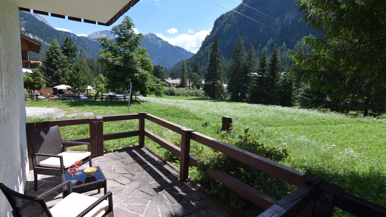Photo of Patio Balcony in Campitello di Fassa
