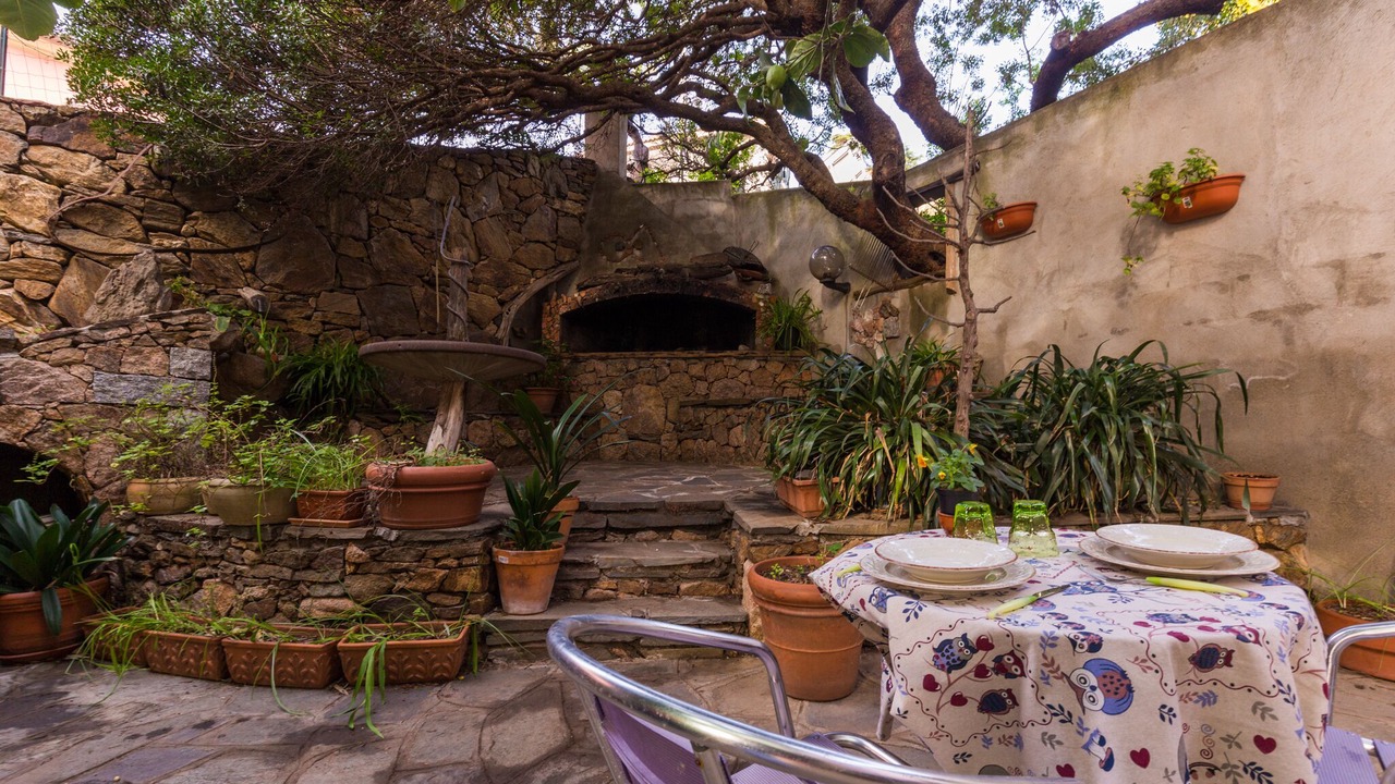 Photo of Outdoor in Agrustos
