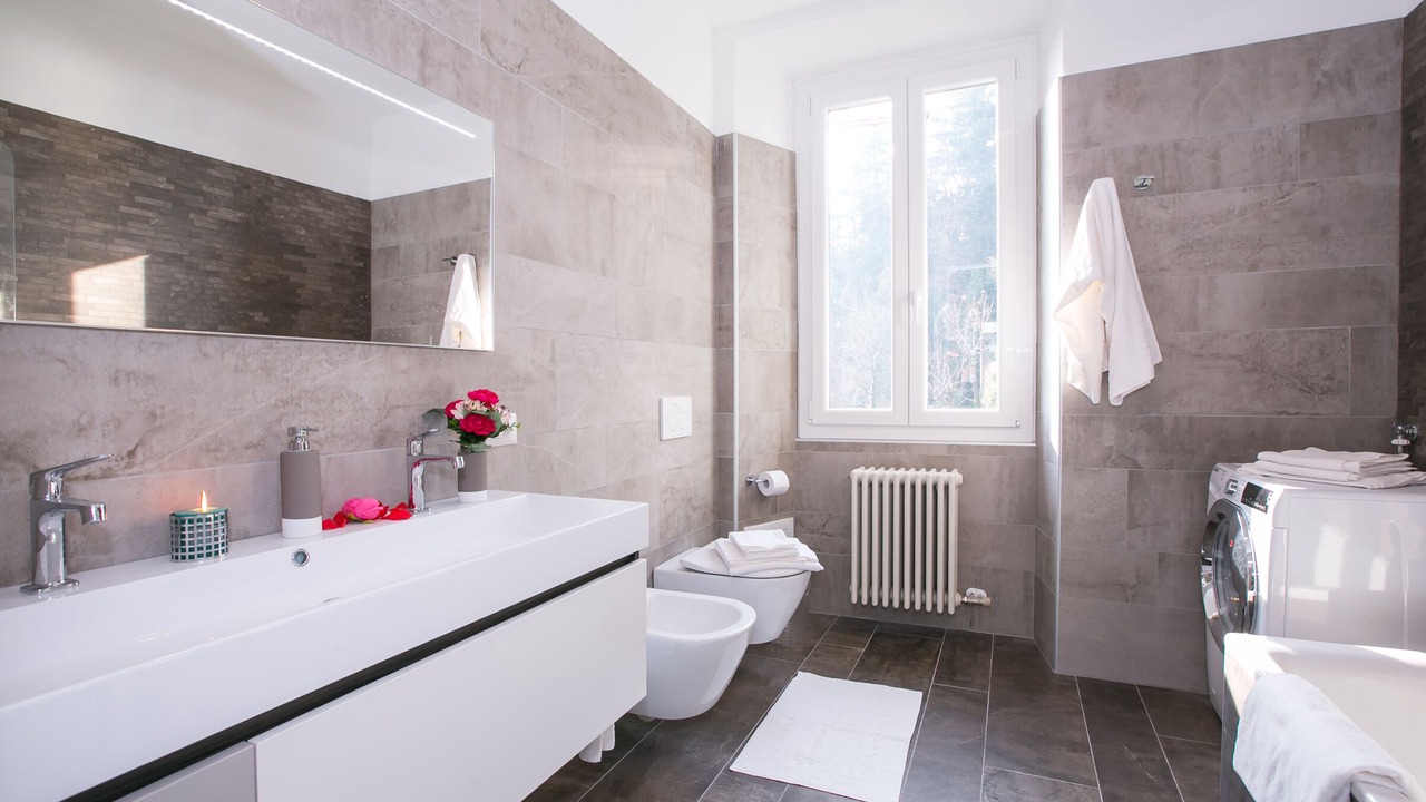 Photo of Bathroom in Menaggio