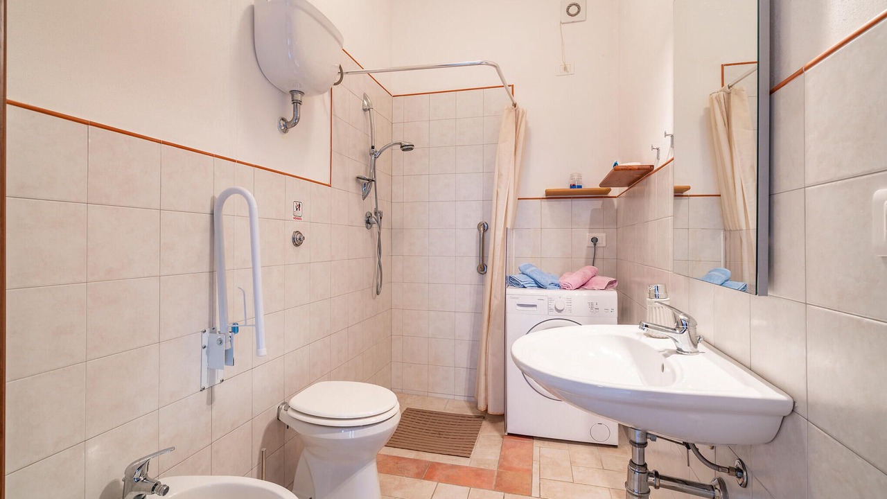 Photo of Bathroom in Montorgiali