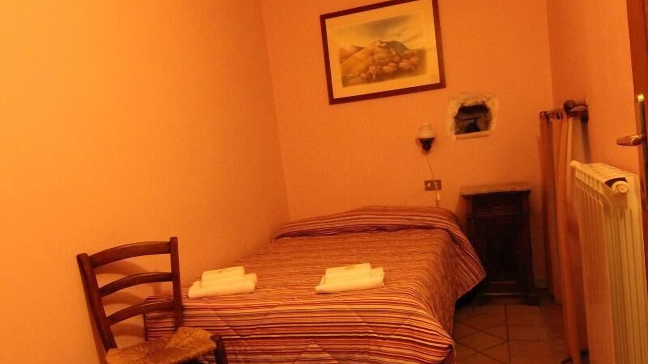 Photo of Bedroom in Santo Stefano di Sessanio