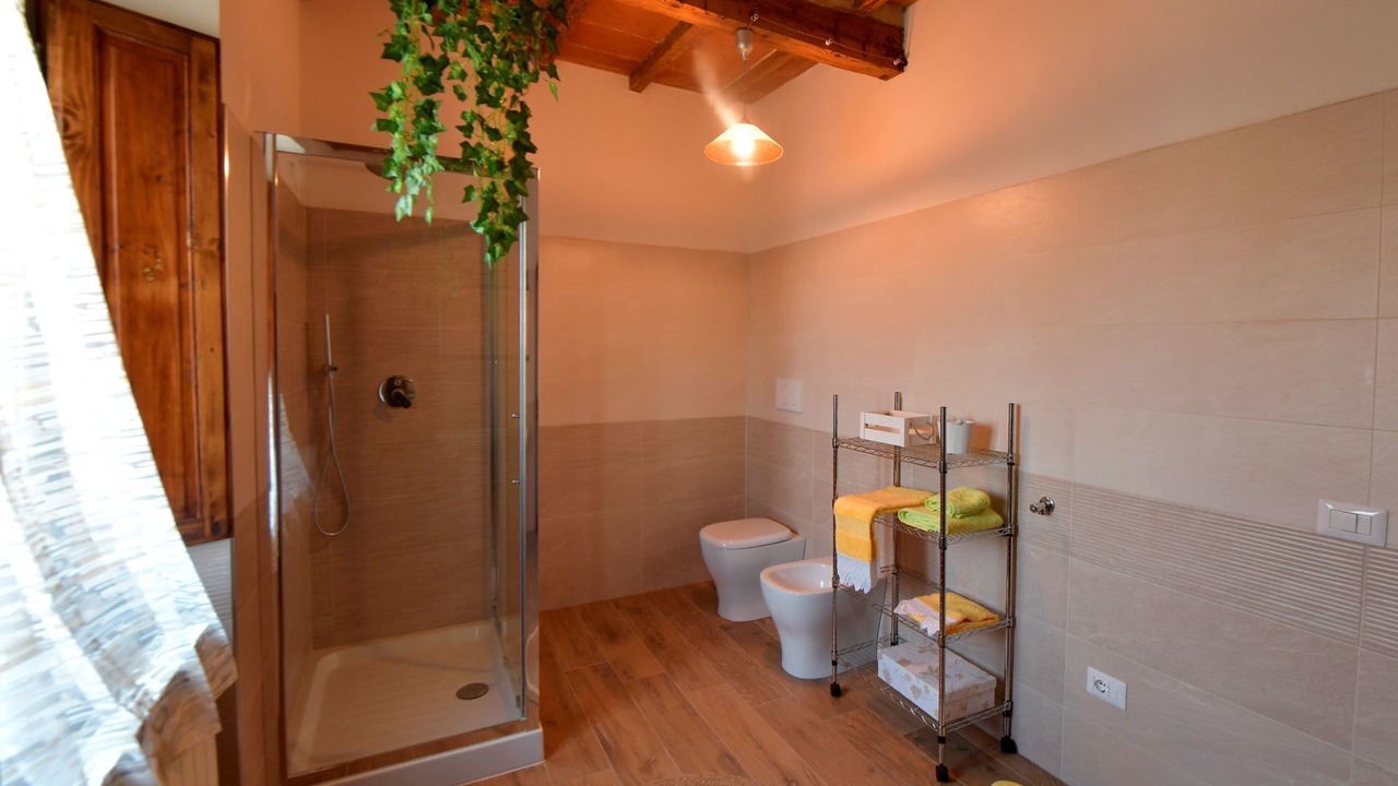 Photo of Bathroom in Castiglion Fiorentino