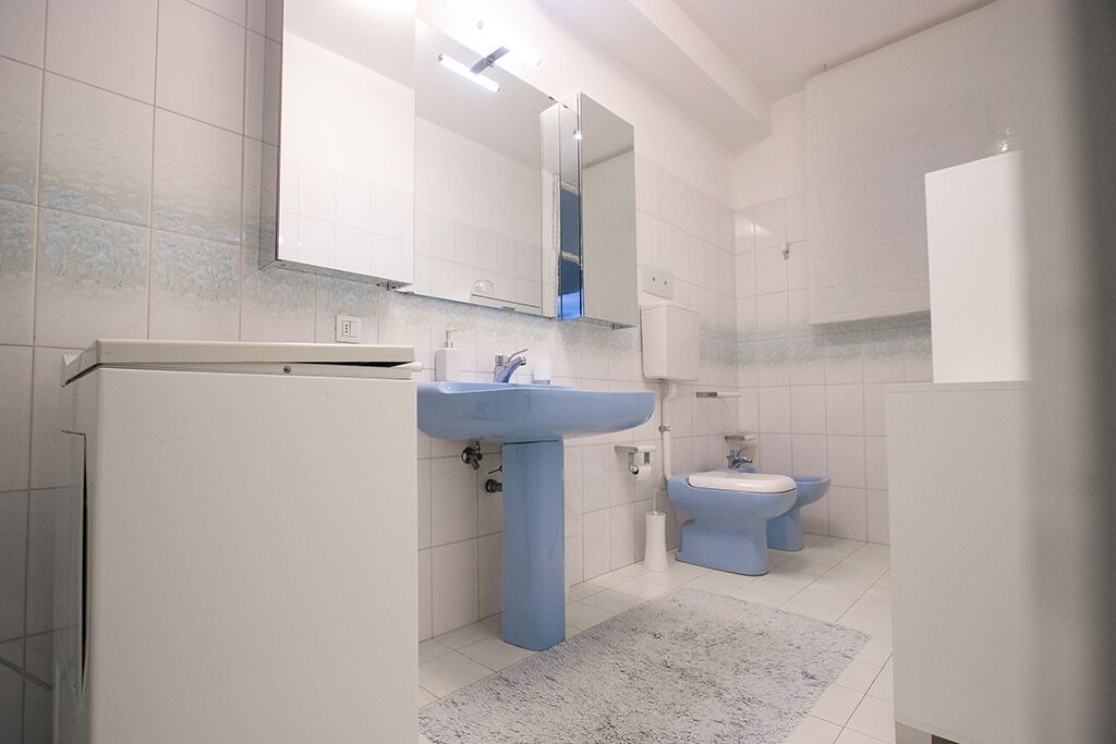 Photo of Bathroom in Faro
