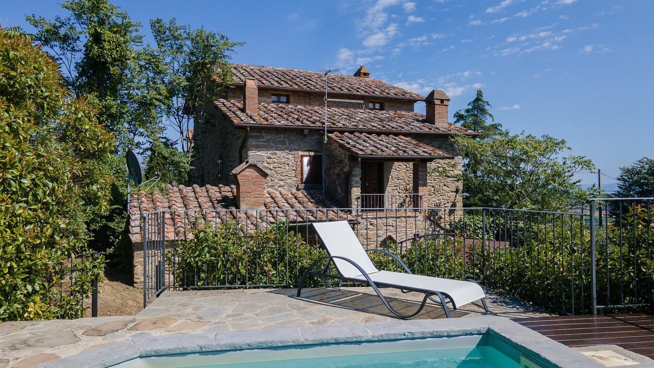 Photo of Outdoor in Camucia