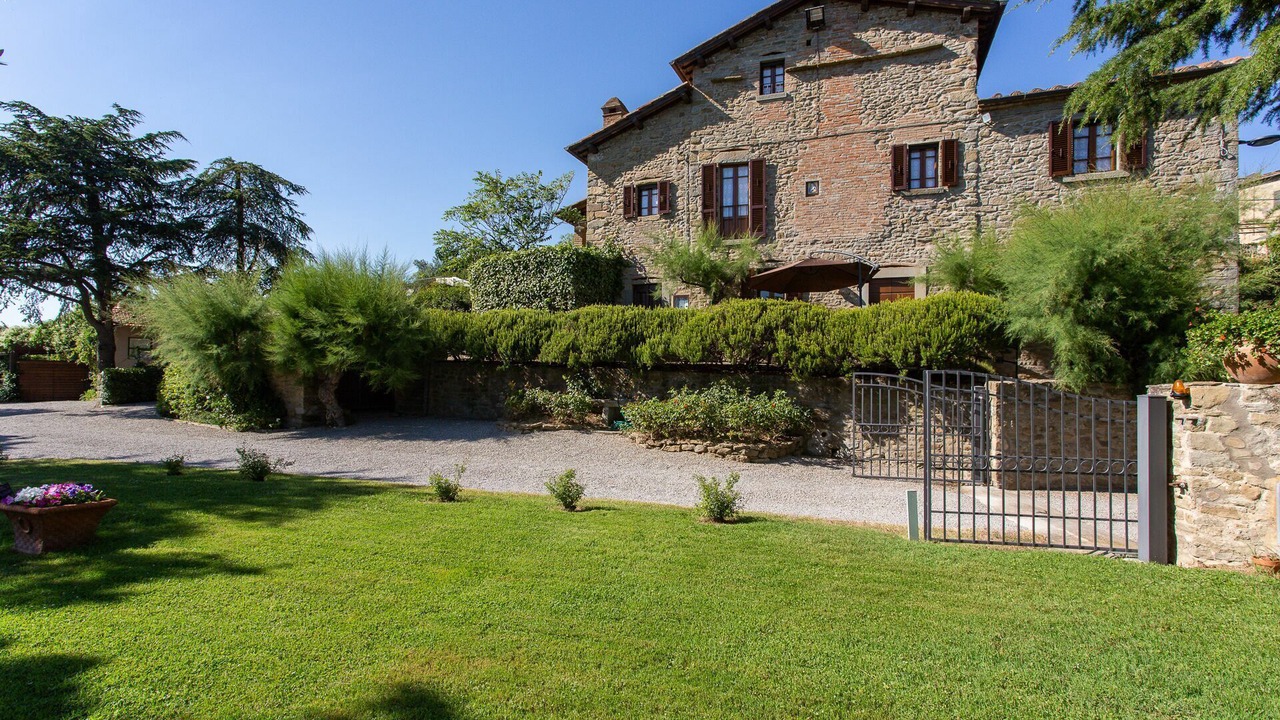 Photo of Outdoor in Camucia