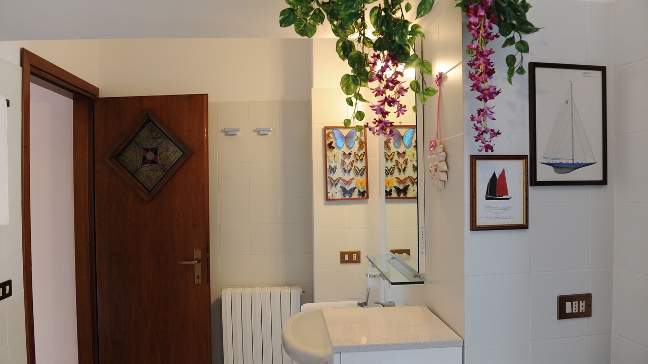 Photo of Bathroom in Calozzo