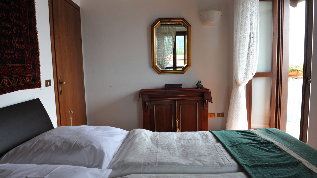 Photo of Bedroom in Calozzo