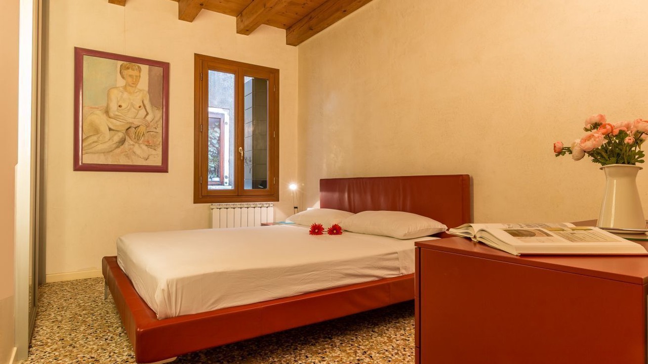 Photo of Bedroom in San Polo