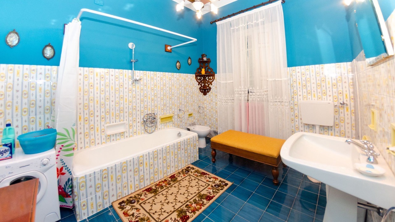 Photo of Bathroom in Uzzano