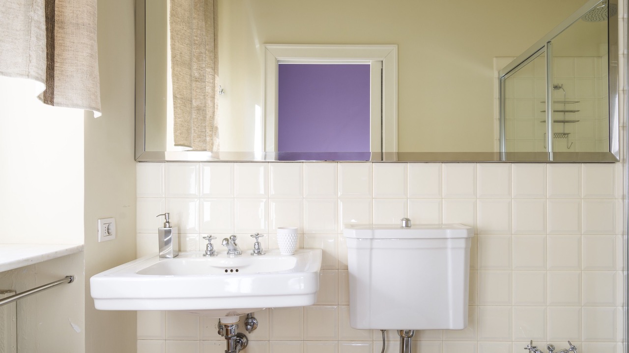 Photo of Bathroom in Central Station