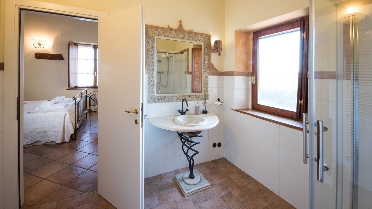 Photo of Bathroom in San Gimignano City Centre