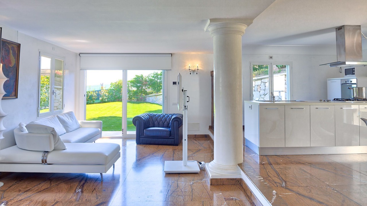 Photo of Livingroom in Costarainera