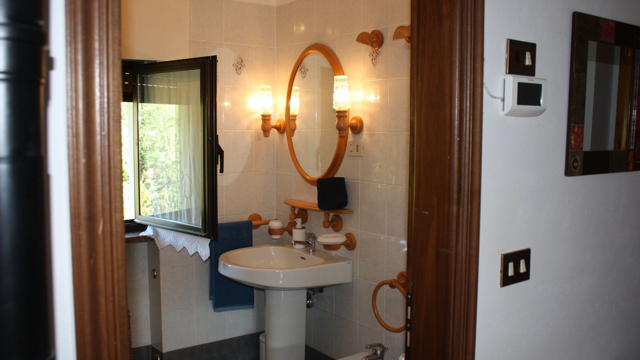 Photo of Bathroom in Ponti