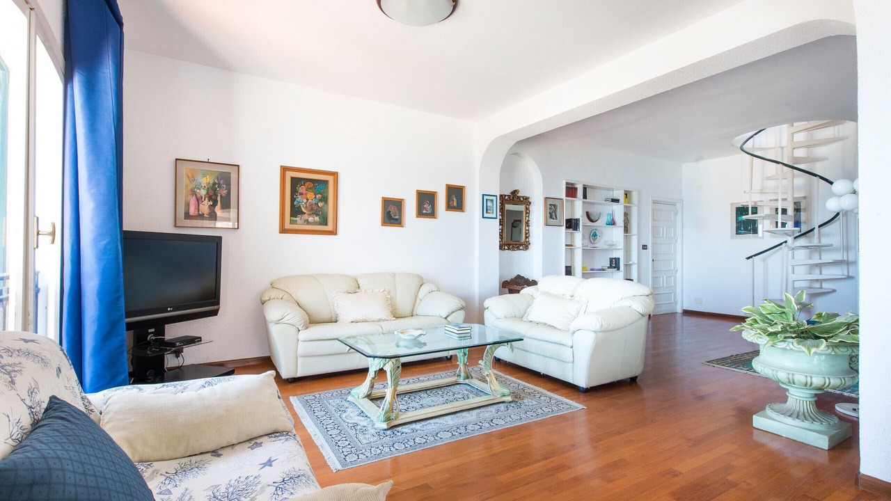 Photo of Livingroom in Addaura