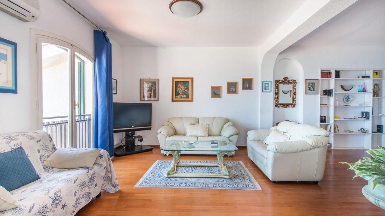 Photo of Livingroom in Addaura