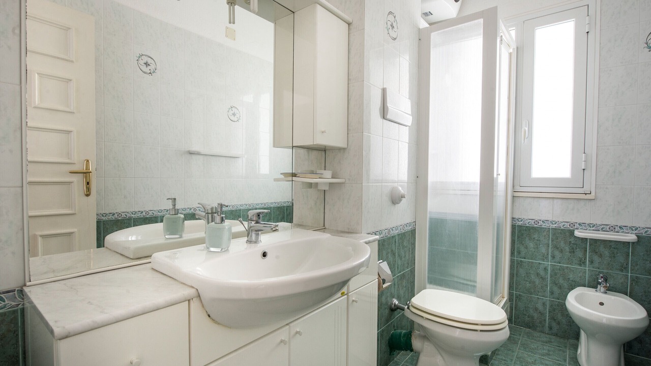 Photo of Bathroom in Addaura