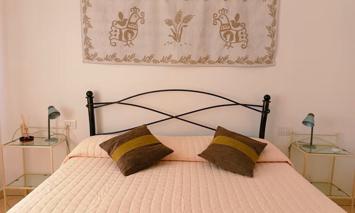 Photo of Bedroom in Nuoro