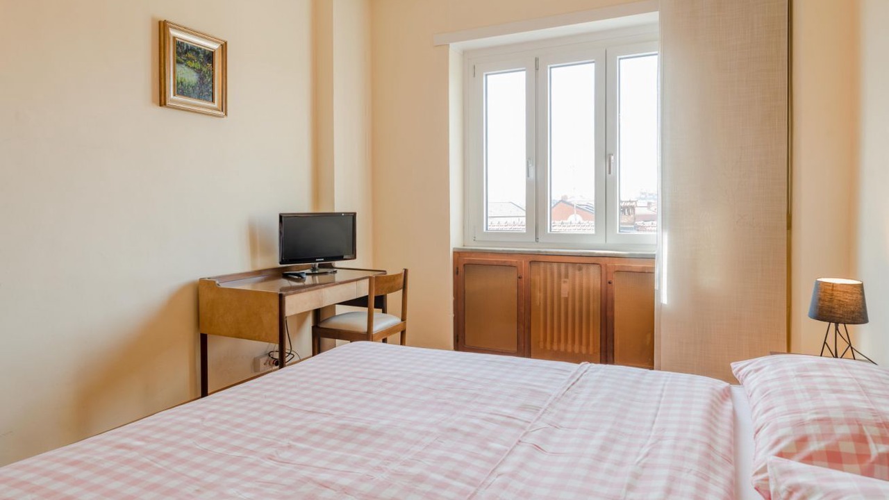 Photo of Bedroom in Parella