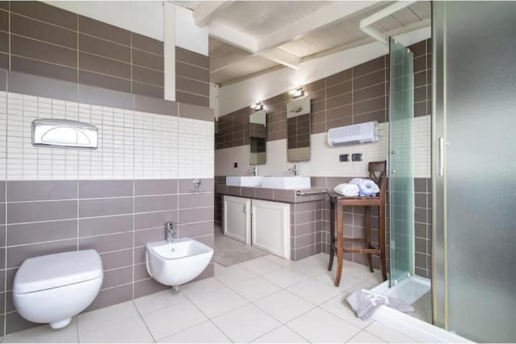 Photo of Bathroom in Torre dei Corsari