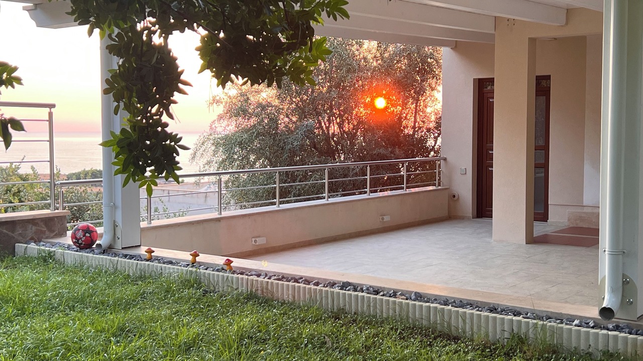 Photo of Patio Balcony in Macari