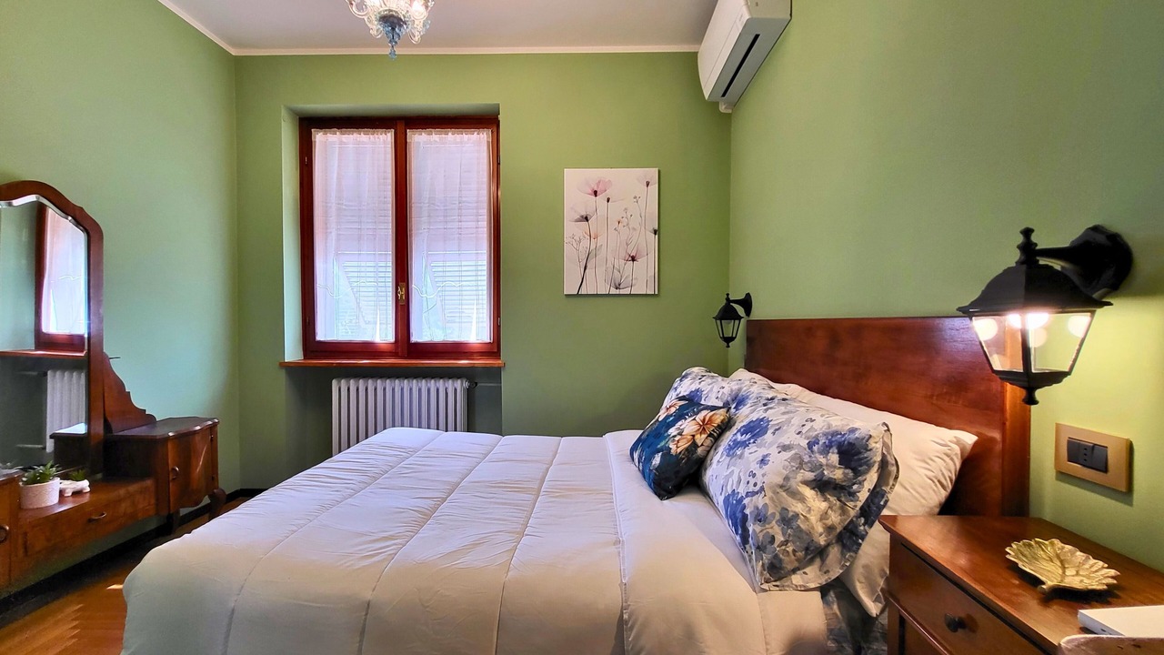 Photo of Bedroom in Laglio