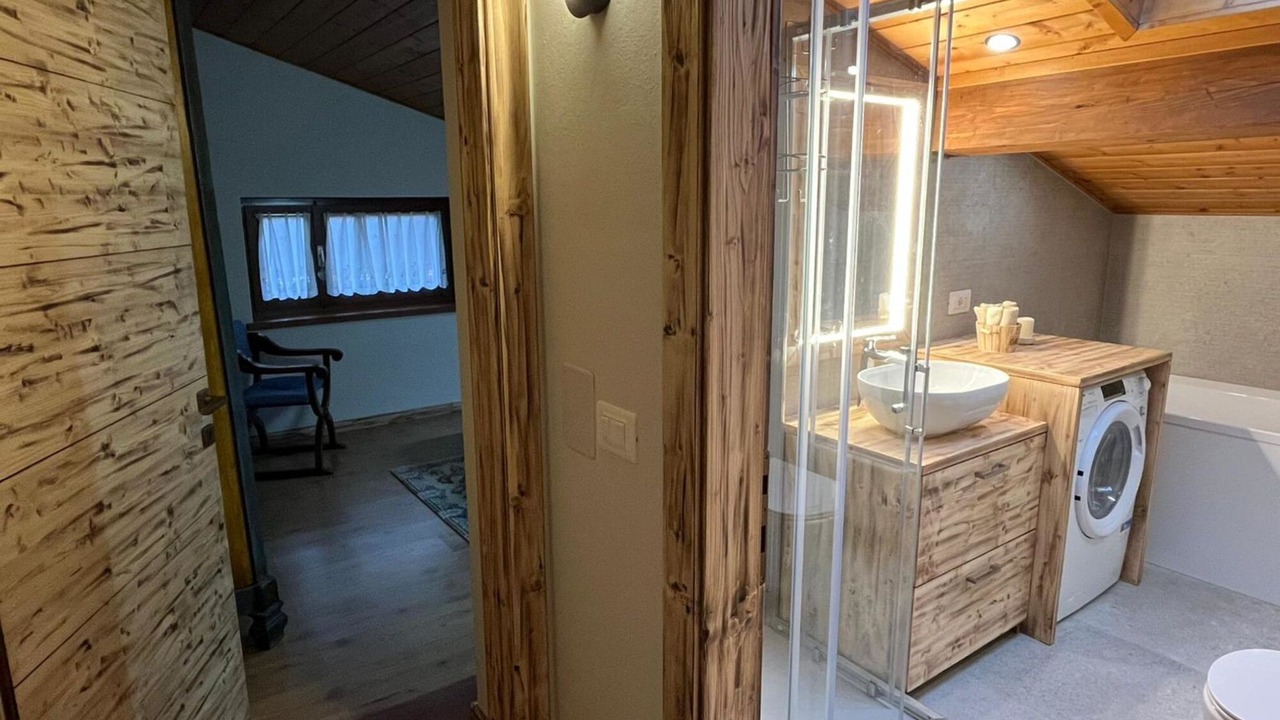 Photo of Bathroom in Carisolo