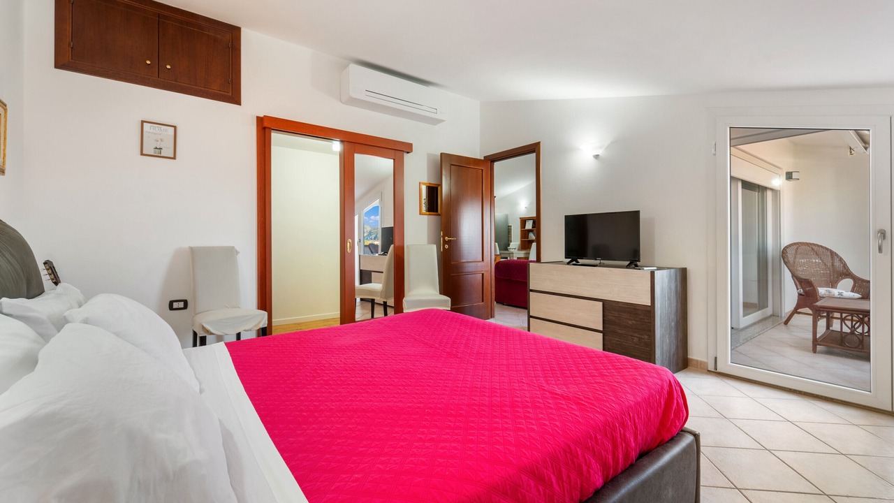 Photo of Bedroom in Iglesias Historic Centre