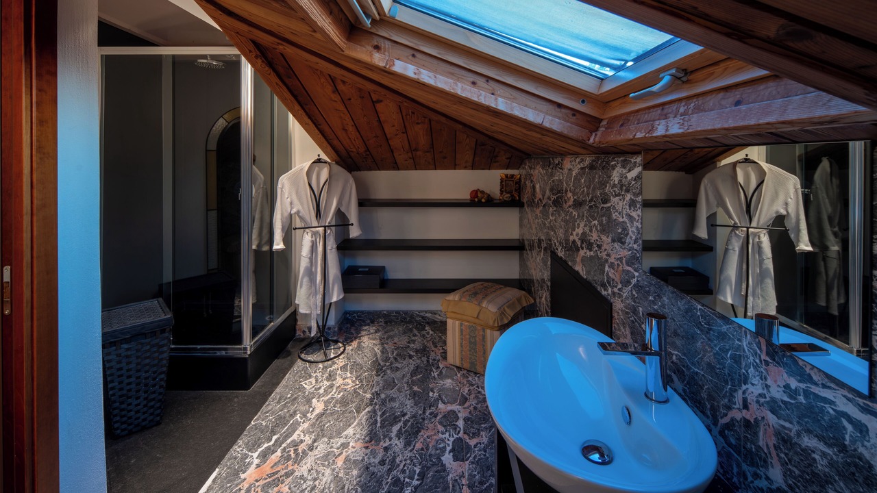 Photo of Bathroom in Alba