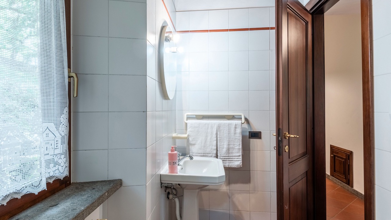 Photo of Bathroom in Montieri
