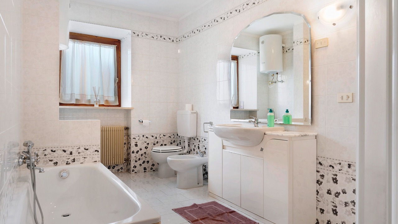 Photo of Bathroom in Romeno