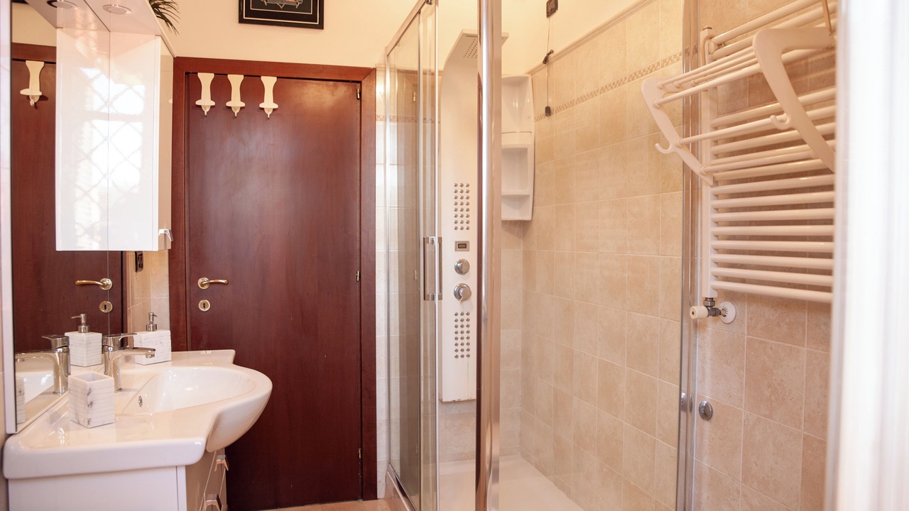 Photo of Bathroom in Suburbio XI della Vittoria