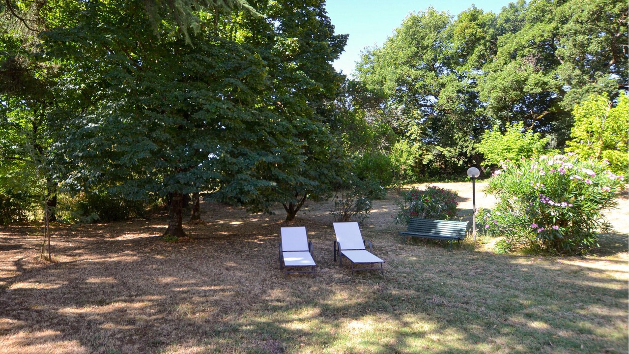 Photo of Others in Alberoro