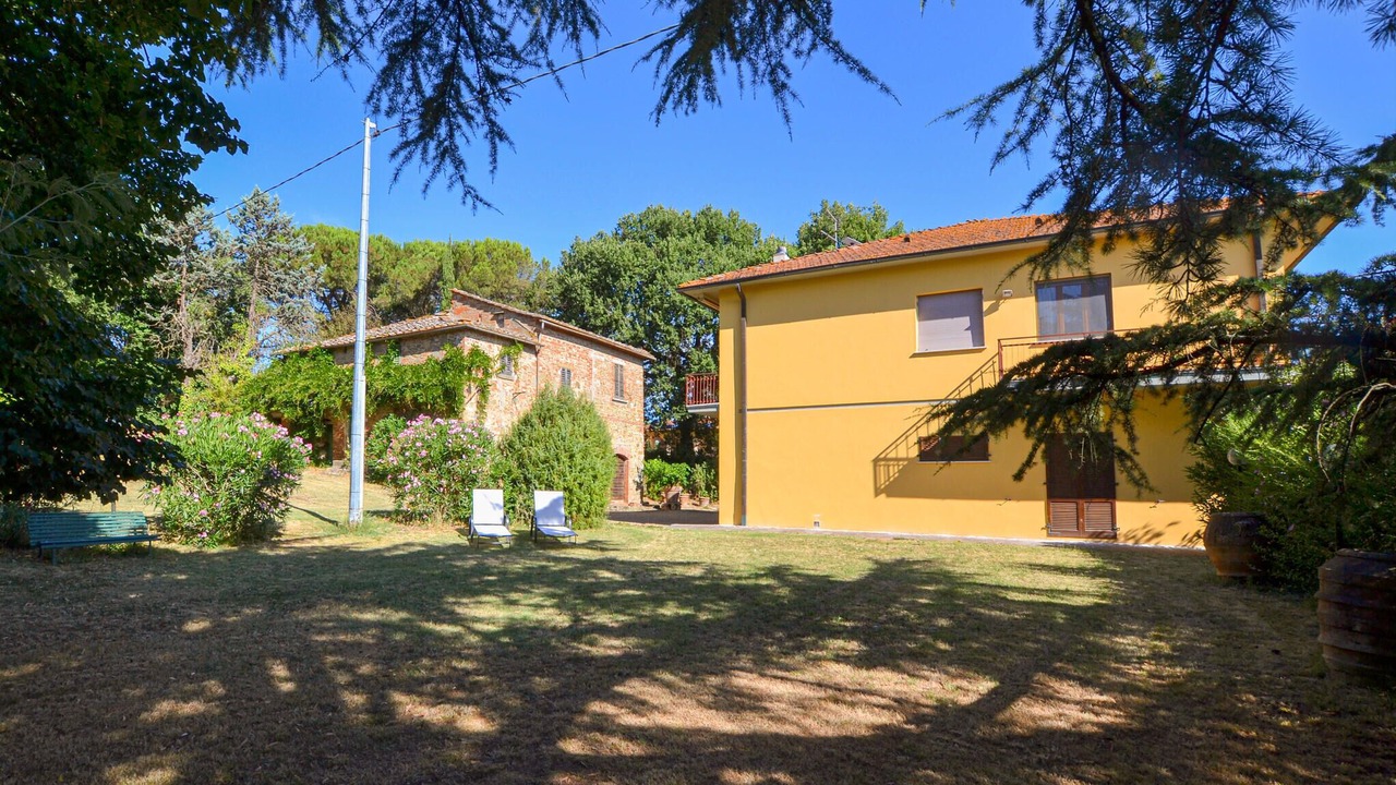 Photo of Others in Alberoro