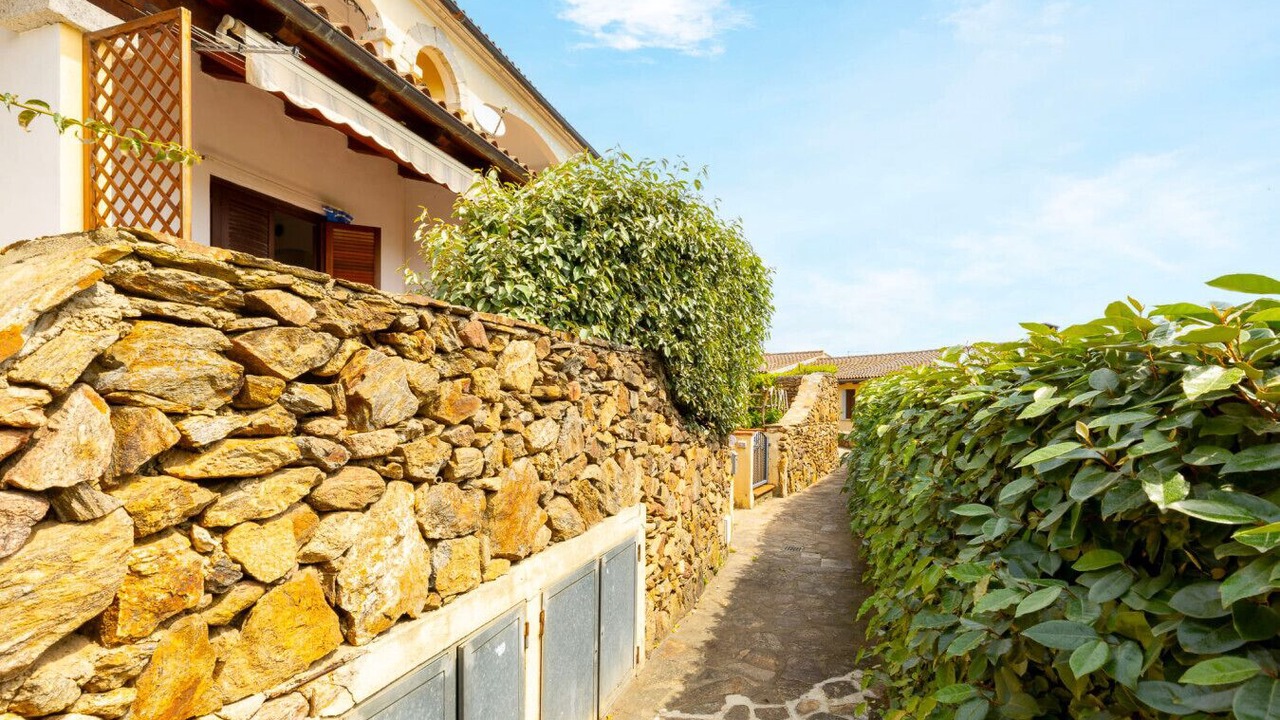 Photo of Outdoor in Agrustos