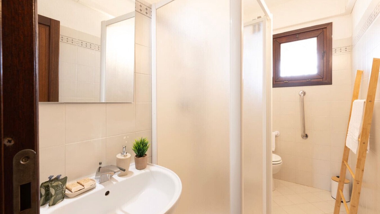 Photo of Bathroom in Agrustos