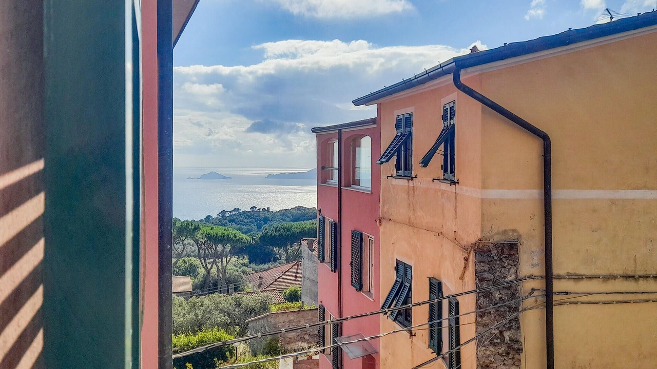 Photo of Bedroom in Montemarcello