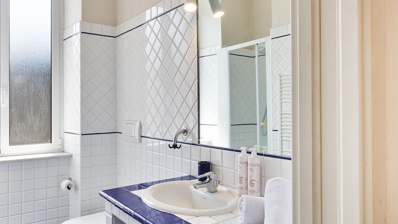 Photo of Bathroom in Recco