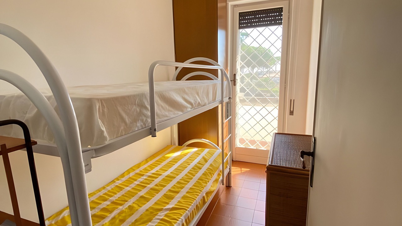Photo of Bedroom in Latina Lido