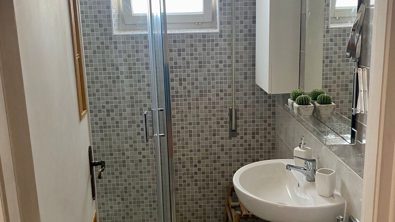 Photo of Bathroom in Latina Lido