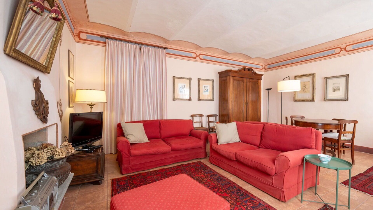 Photo of Bedroom in Montegrosso dʼAsti
