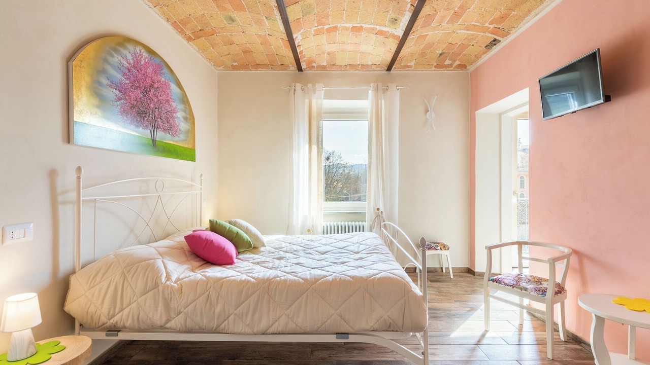 Photo of Bedroom in Costigliole d'Asti