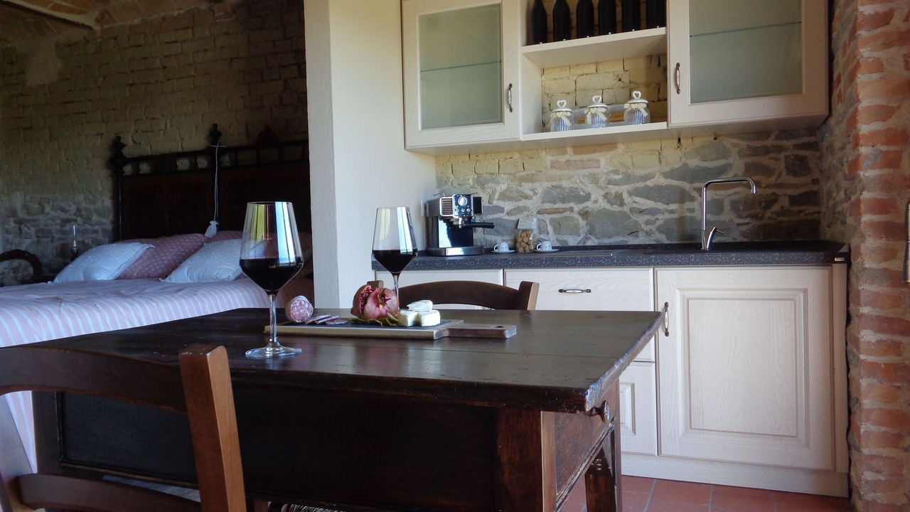 Photo of Bedroom in Mango