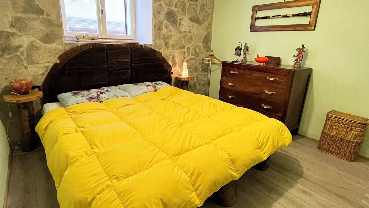 Photo of Bedroom in Berzo Demo
