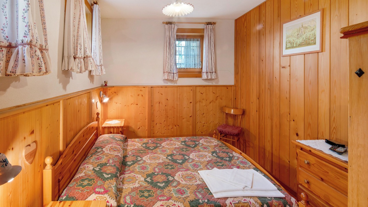 Photo of Bedroom in Caviola