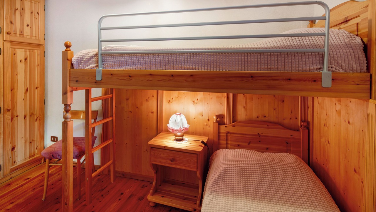 Photo of Bedroom in Caviola