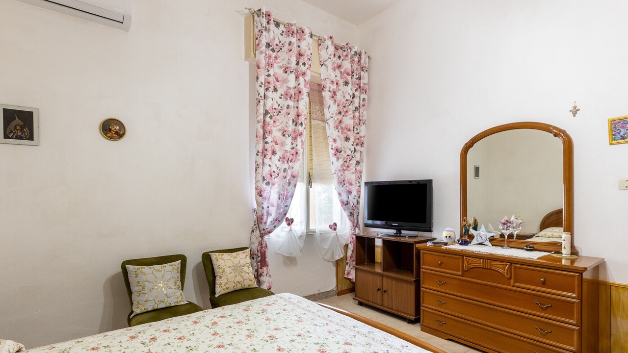 Photo of Bedroom in Oristano Historic Centre