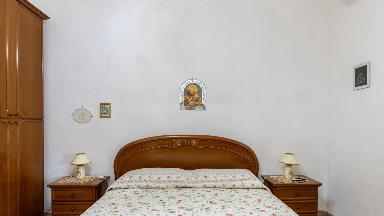 Photo of Bedroom in Oristano Historic Centre