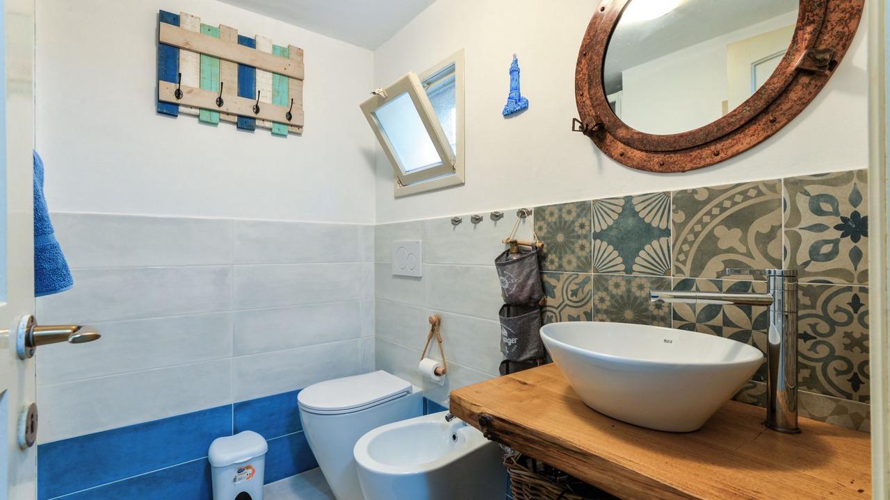 Photo of Bathroom in Mola