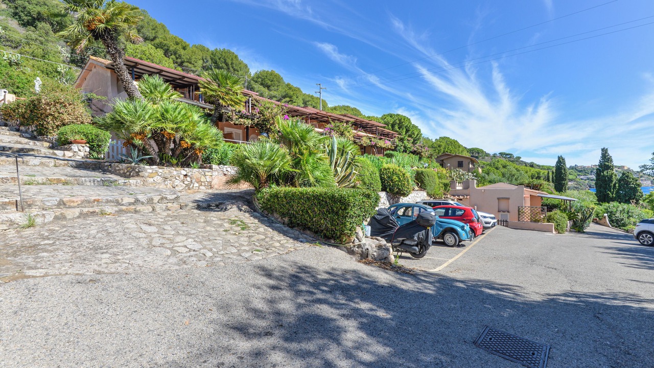 Photo of Outdoor in Mola